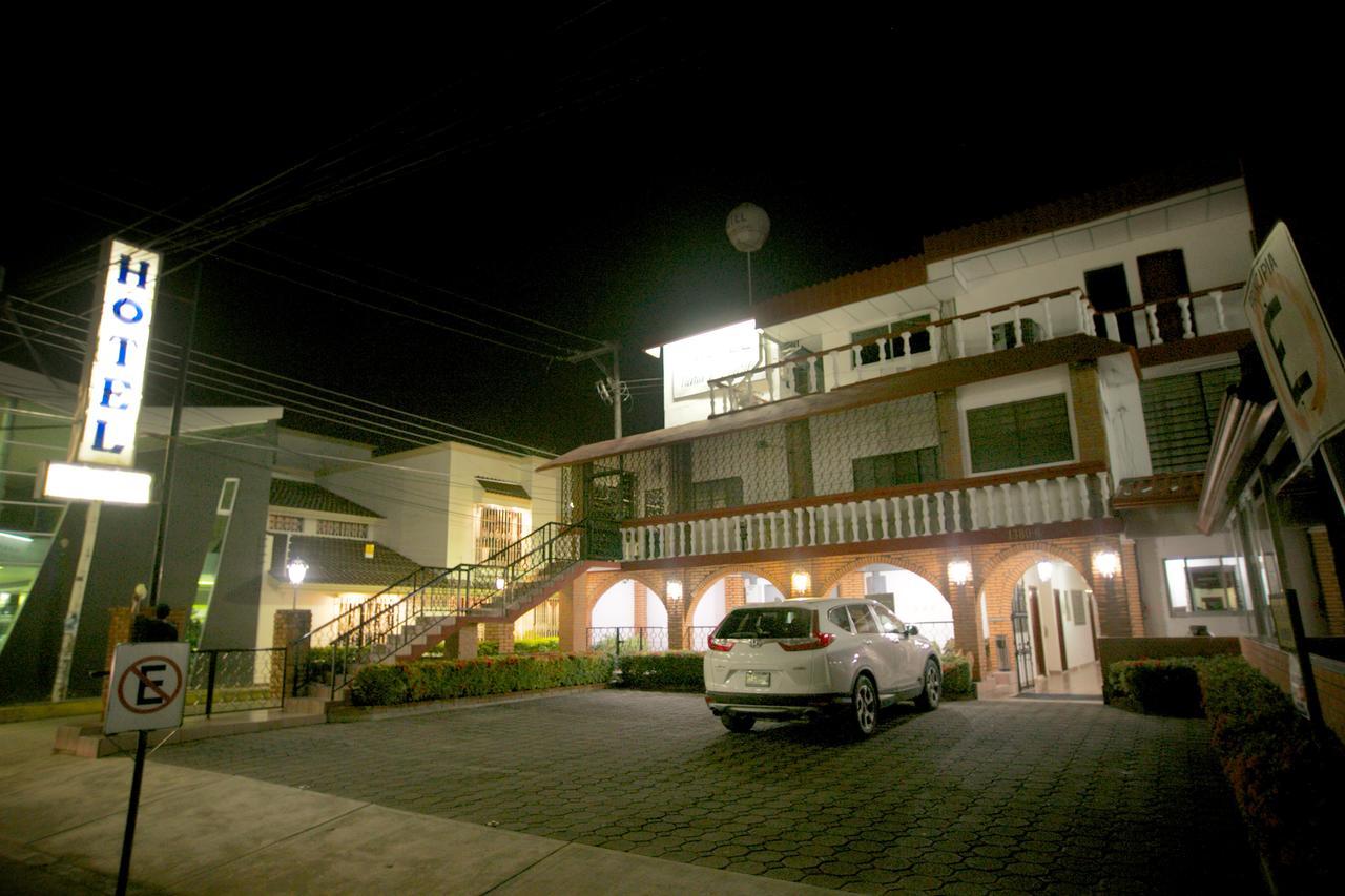 Hotel Maria De Lourdes Tuxtepec Extérieur photo